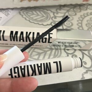 IL MAKIAGE Black Card Lift, Curl, & Lengthen Mascara Full Size New in Box